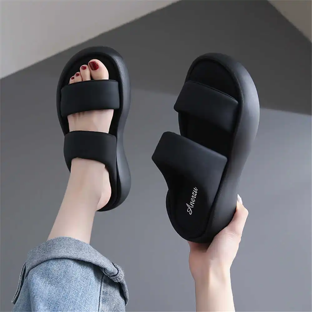 Size 39 Strips Summer Shoes Sa - Aquatic Sports Name recensione e prezzo