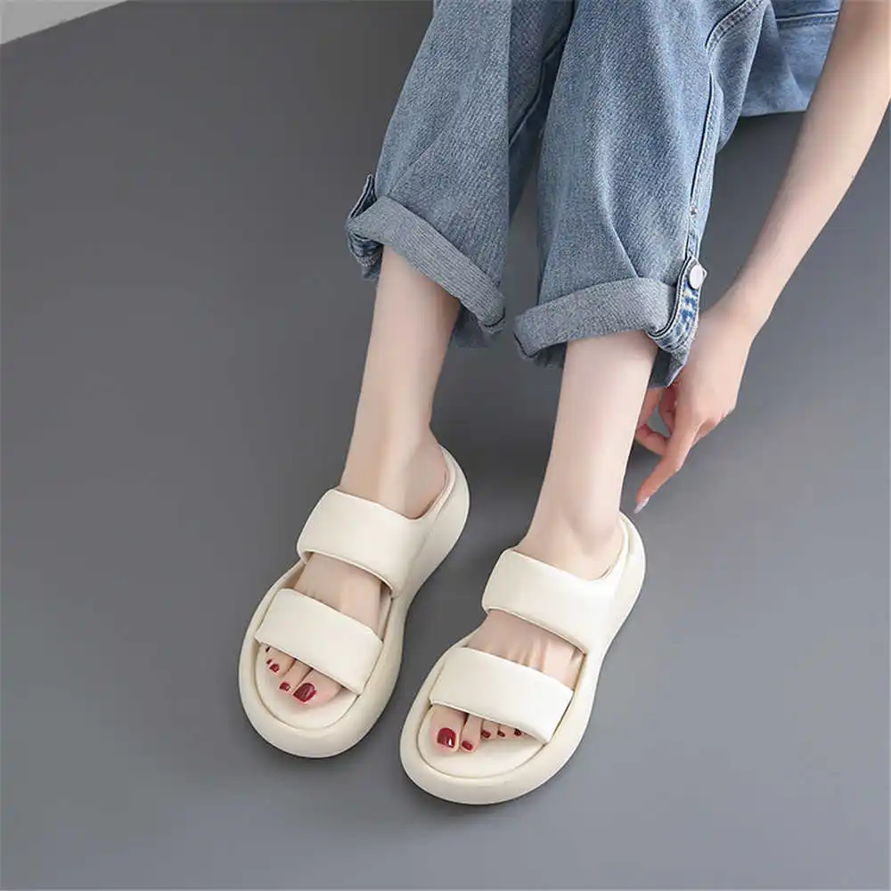 Size 39 Strips Summer Shoes Sa - Aquatic Sports Name recensione e prezzo
